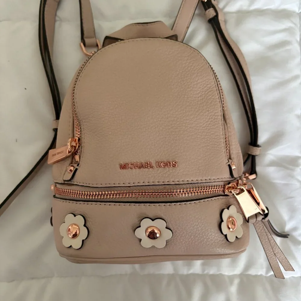 Michael Kors Mini Rhea Daisy Small Floral Appliqué Leather Backpack Pink/Cream